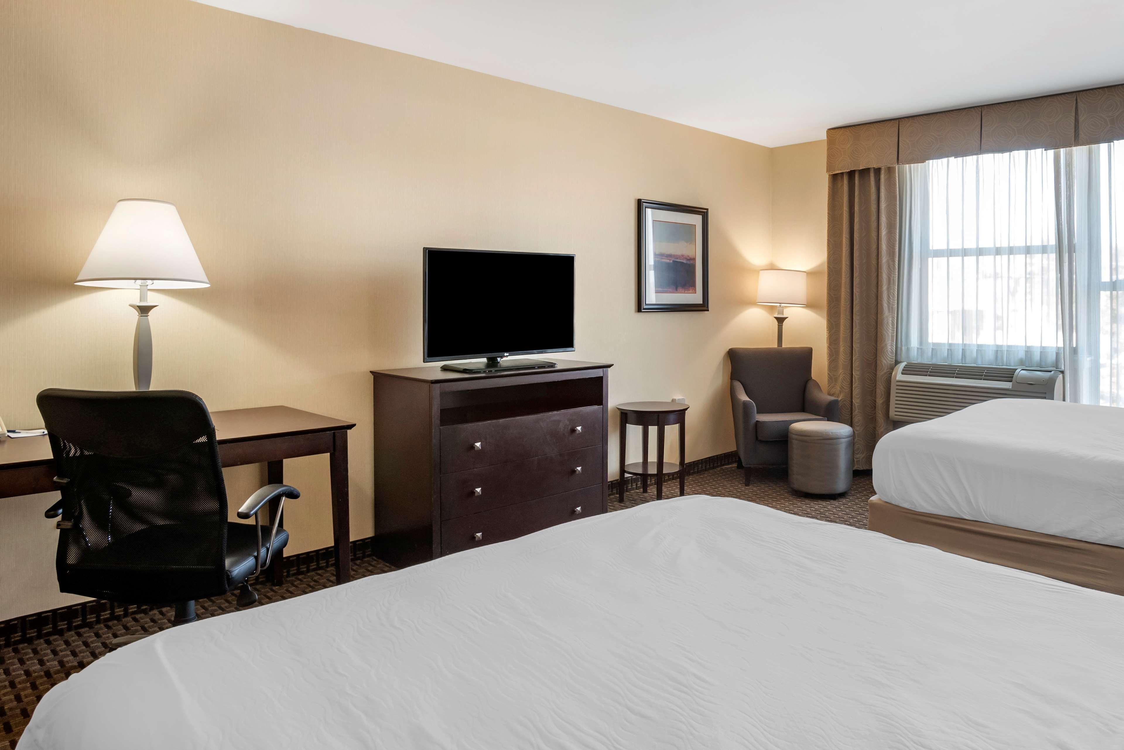 Best Western Plus Philadelphia Airport South - At Widener University Chester Eksteriør billede