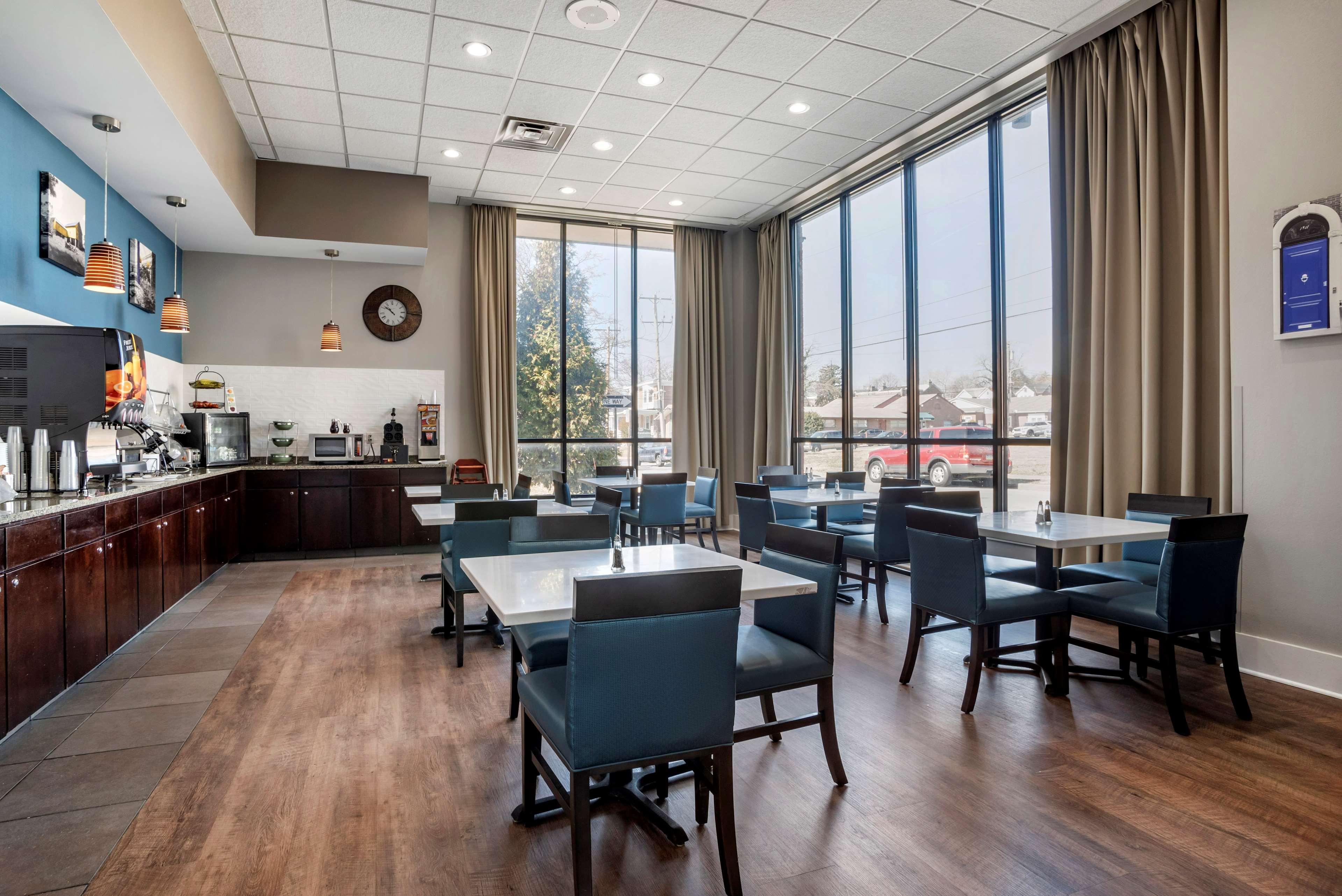 Best Western Plus Philadelphia Airport South - At Widener University Chester Eksteriør billede