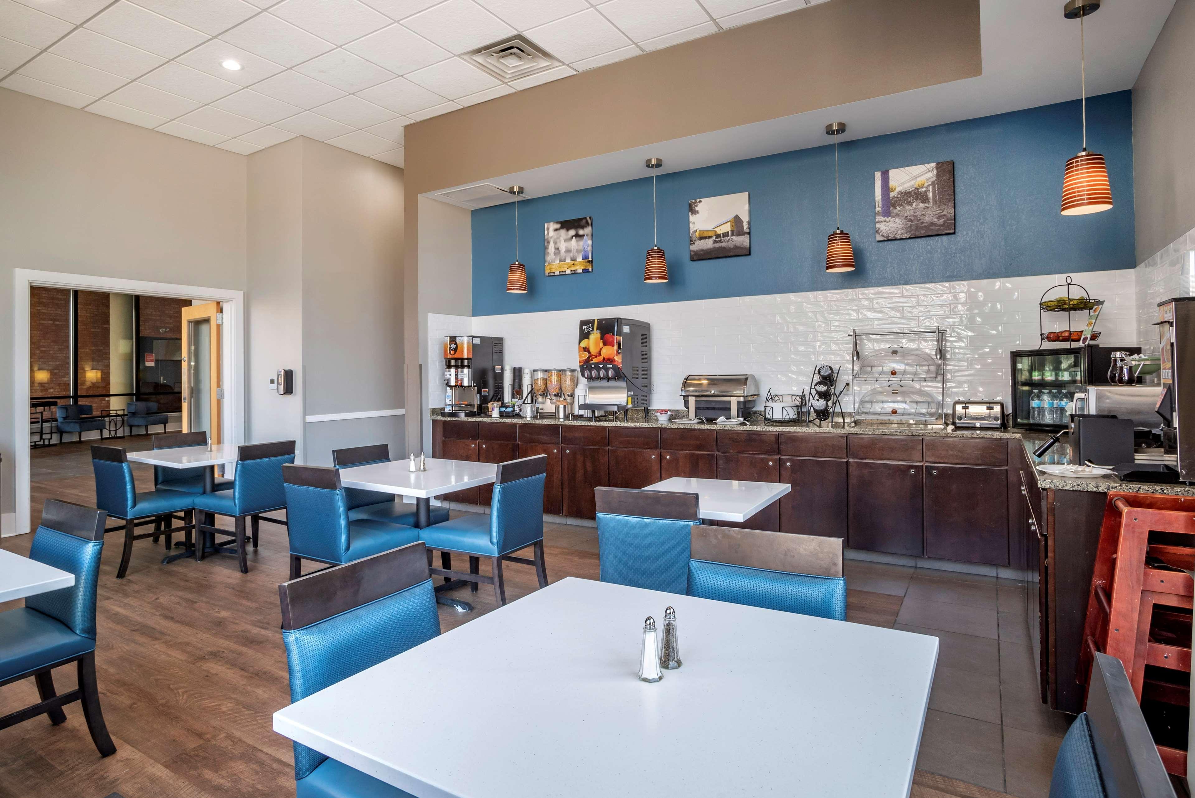 Best Western Plus Philadelphia Airport South - At Widener University Chester Eksteriør billede